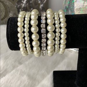 Pearl and rhinestone bracelet